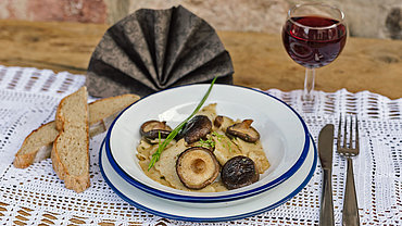 Płaty ciasta z shiitake