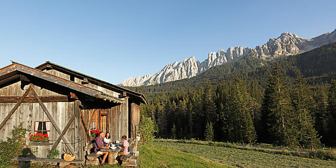 Urlop na górskiej hali w Południowym Tyrolu