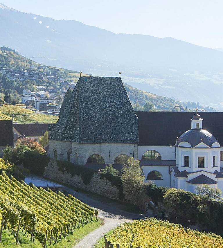 Klasztor Neustift: największy kompleks klasztorny w Tyrolu