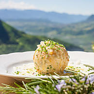 [Translate to Polish:] Knödel