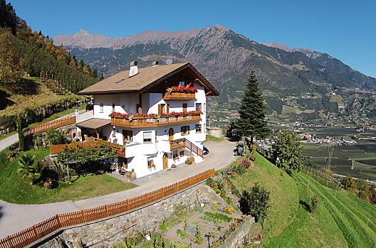 Zeisalterhof - Lista Photo