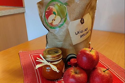 Jabłka, sok jabłkowy, pasty owocowe