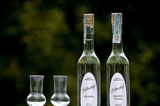 Grappa z naszej wlasnej destylarni