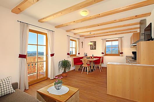 Kuchnia w salonie apartamentu Sonnenschein