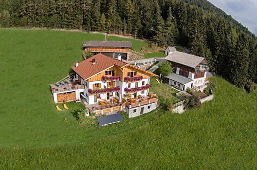 Parndlehof - Lista Photo