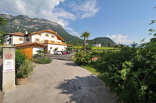 Weingut Oberpreyhof - Lista Photo