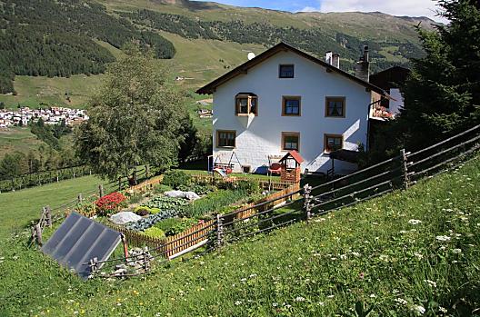 Hahnenhof - Lista Photo