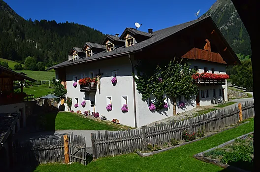 Ralserhof - Lista Photo