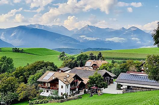 Huber zu Dorf - Lista Photo