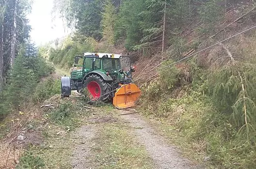 Podczas prac stolarskich