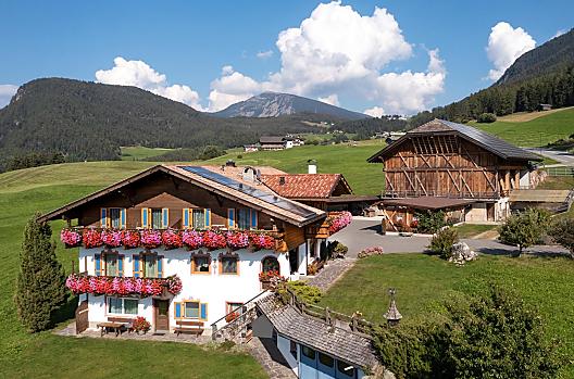 Binterhof - Lista Photo