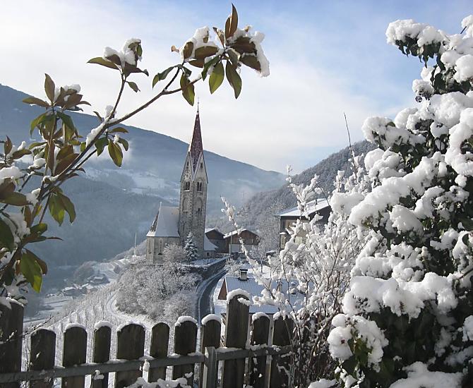 Widok na kościół Schrambach