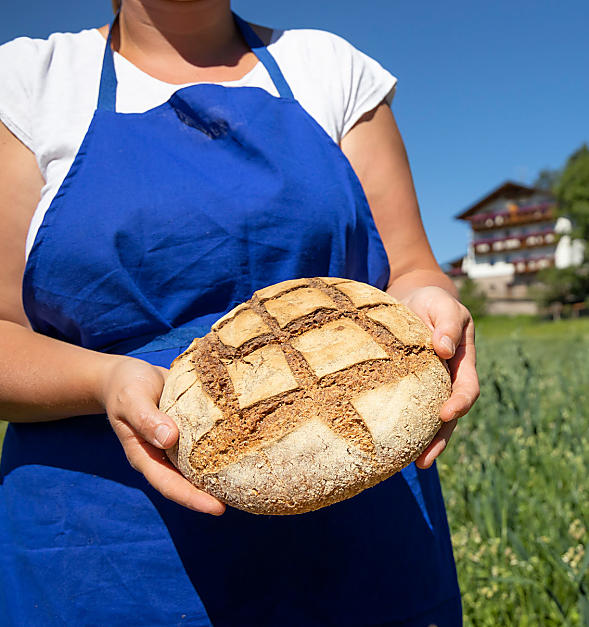 Pieczenie chleba w gospodarstwie
