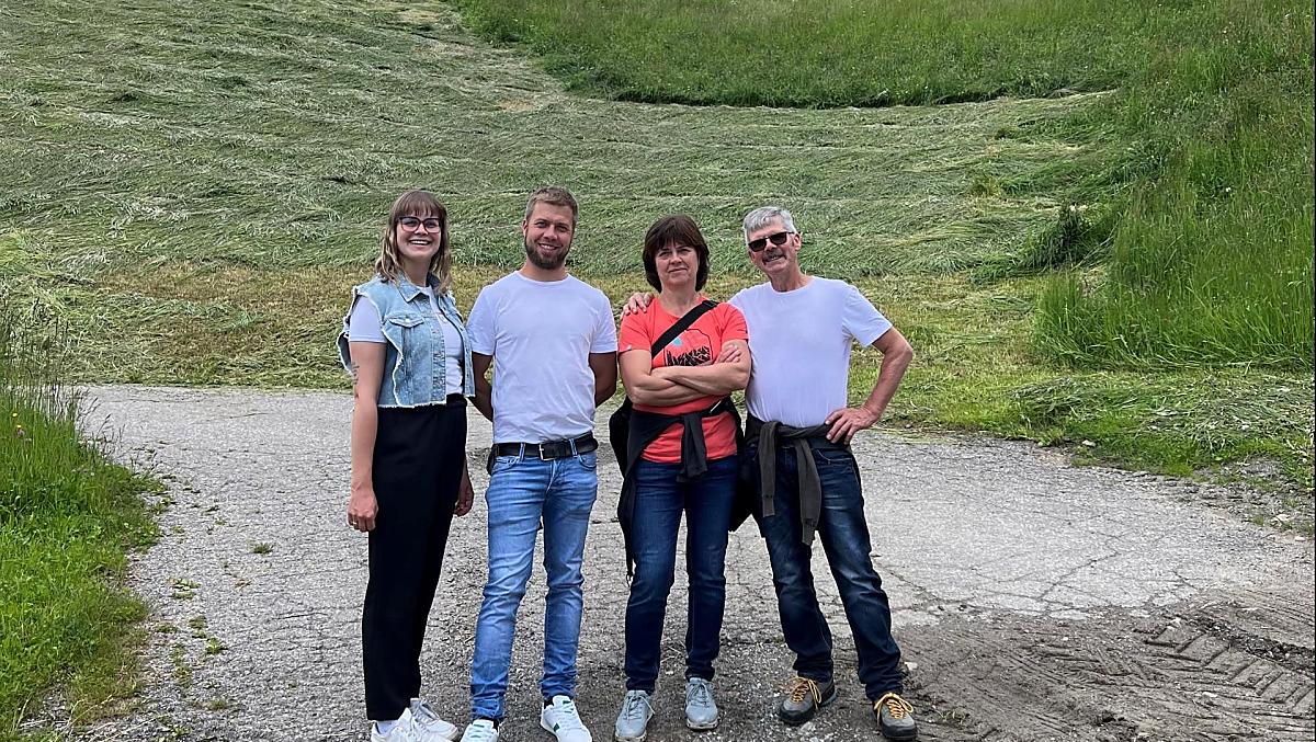 My, czyli córka Andrea, syn i młody gospodarz Roland, gospodarz Luis oraz gospodyni Hildegard, zawsze chętnie znajdziemy czas na rozmowę.
