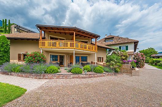 Weinhof - Lista Photo