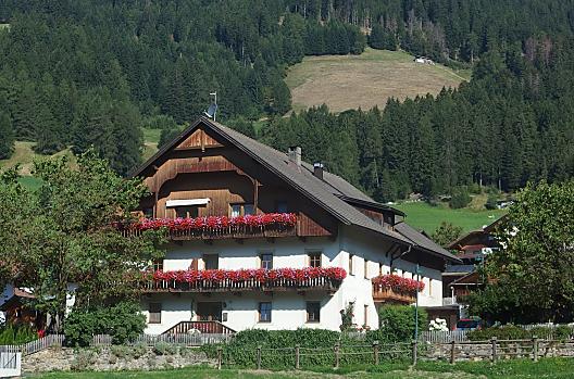 Weba Hof - Lista Photo