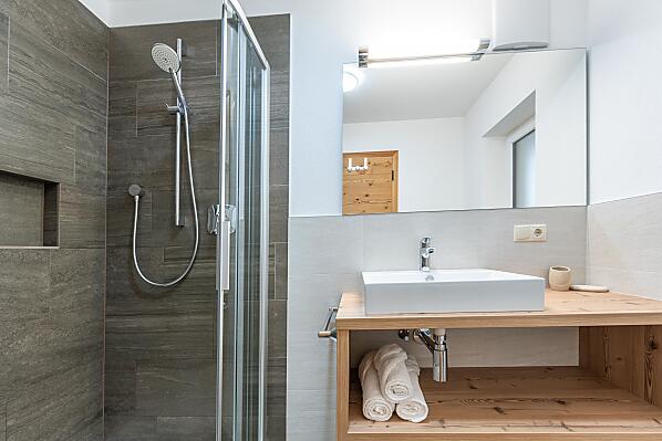 Bad mit Fußbodenheizung und Bidet
