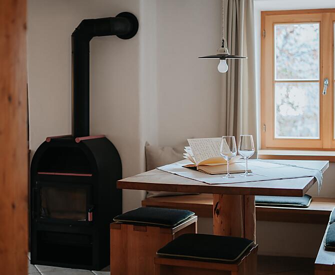 Essbereich mit Kamin
