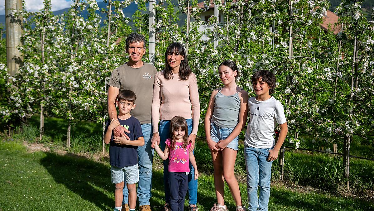 Familie Pixner, Christian und Sara mit Sophia, Raphael, Oliver und Eva.