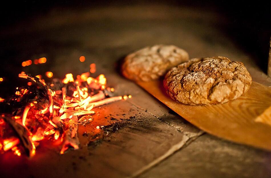 Im Holzofen gebackenes Brot
