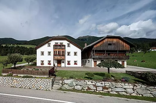 Löfflerhof - list Photo