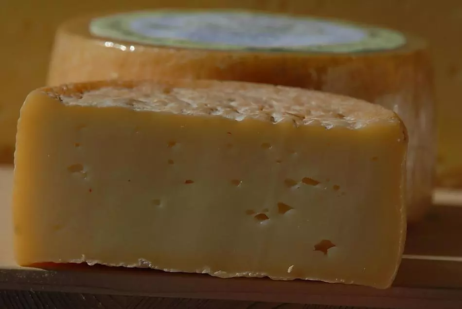 Ekologiczny ser z surowego mleka od Martell 