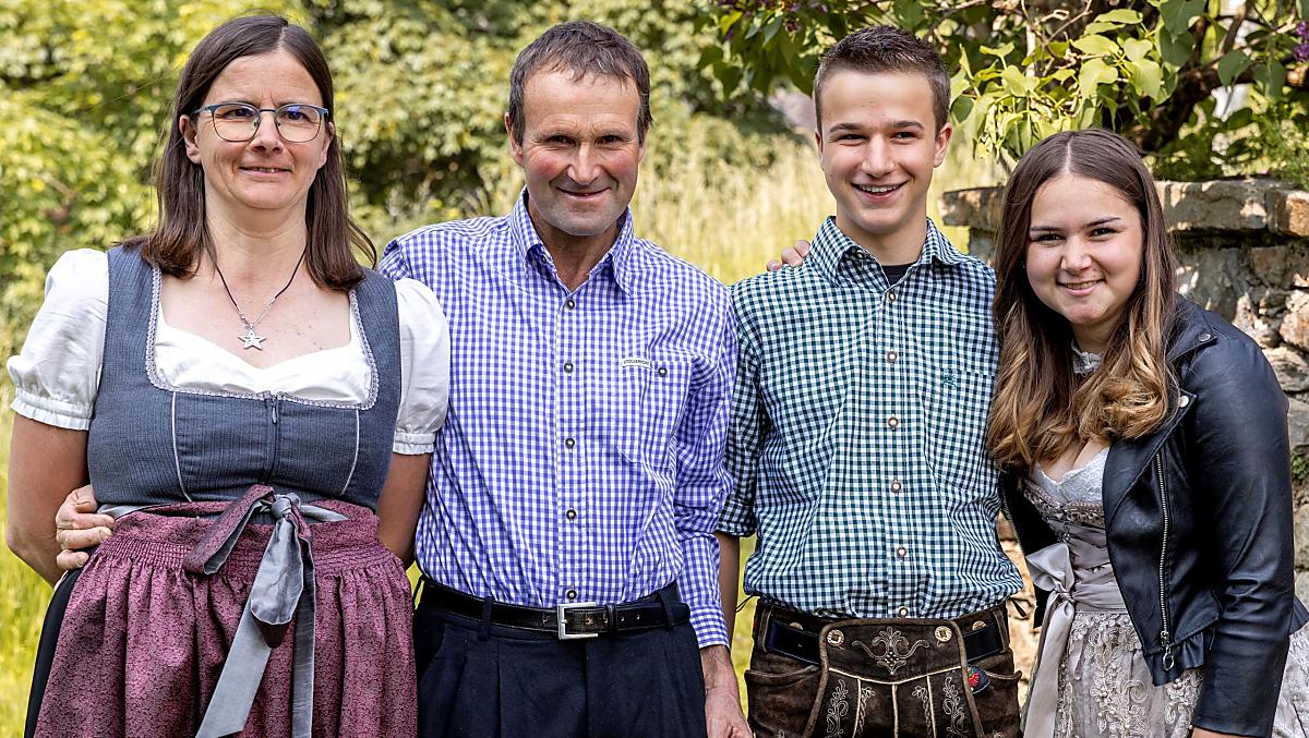 My, rodzina Breitenberger, serdecznie witamy Państwa w naszym ekologicznym gospodarstwie górskim.