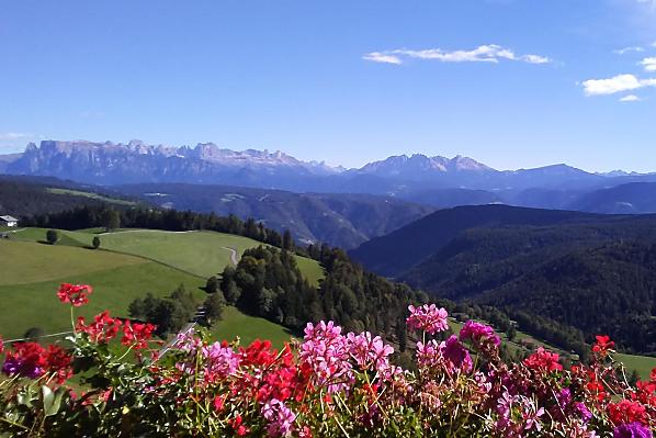 Balkon mit absolut freiem Dolomitenblick