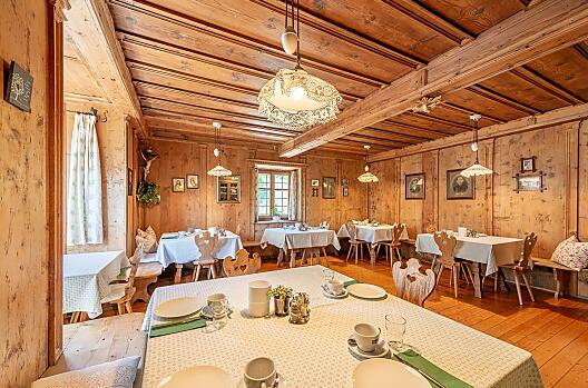 Stube und Frühstücksraum